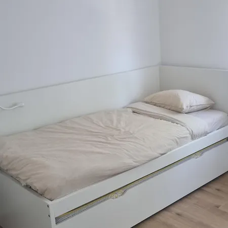Ena Apartment